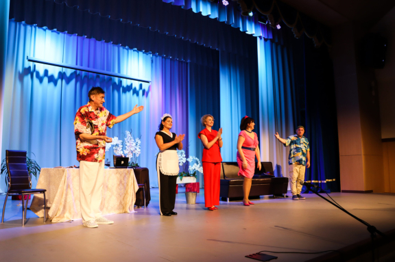 Спектакль "Дуры". 16 марта. Ангарск